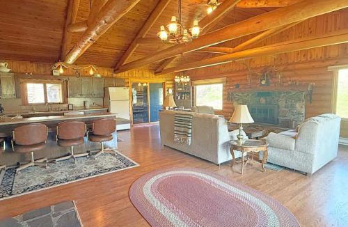 Custer House | 12 Mile Ranch