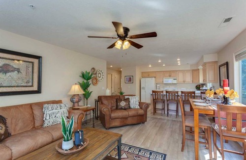 St. George Condo | 126 m² Condo ∙ 3 bedrooms ∙ 10 guests