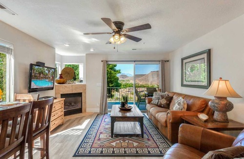 St. George Condo | 126 m² Condo ∙ 3 bedrooms ∙ 10 guests