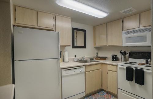 South Scottsdale Apartment | 140 Fully Furnished, WiFi Included
