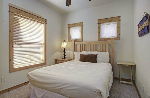 Estes Park Condo | 140 m² Condo ∙ 2 bedrooms ∙ 6 guests