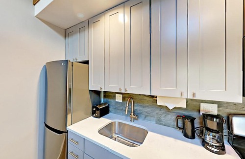 Matterhorn Village Apartment | 1552 Matterhorn Circle Condo Unit 2