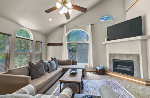 Wildernest Apartment | 173 Buffalo Drive