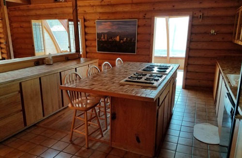 Colorado Springs Cabin | 1929 Bonanza Log Cabin