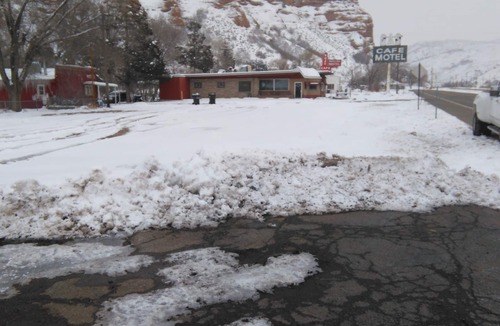 Coalville House | 1960's roadside motel in mountain country, Summit County, Utah near Park City