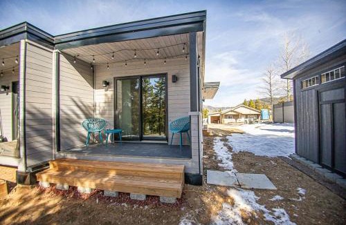 Leadville House | 1BR Loft - Backyard Forest - Near Turqiouse Lake