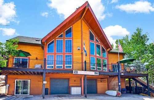 Fort Collins Apartment | 1BR Mountain View Studio with Fireplace Deck Views