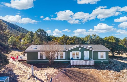 Williams House | 2-Acre Escape Near Williams & Grand Canyon