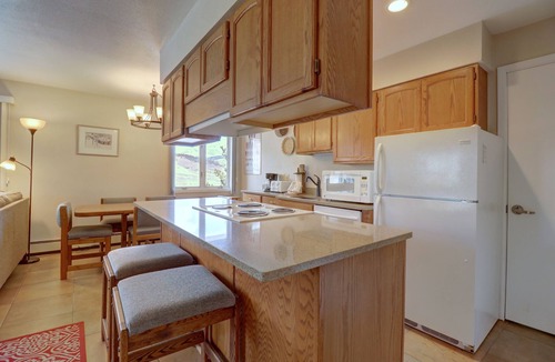 Dillon Condo | 2 bedroom Condo overlooking Lake Dillon CC19