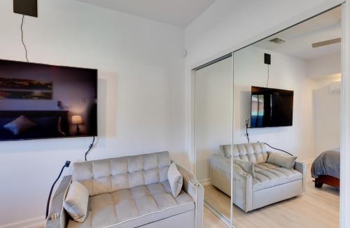 Alhambra Apartment | 2 Blocks to Main St Foodies Paradise in Alhambra