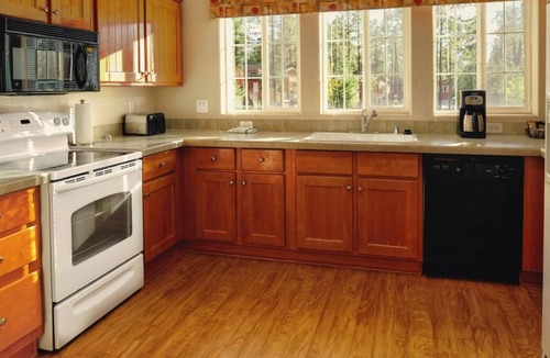 Pinetop Resort | 2 Great Units, Listen to the Forest Sounds From Your Private Porch!