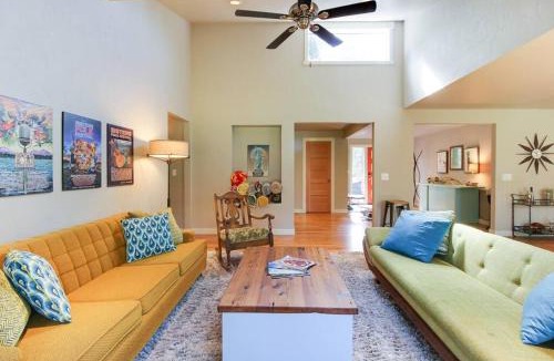 Bend House | 2 Master Suites, Fenced Yard, Hot Tub