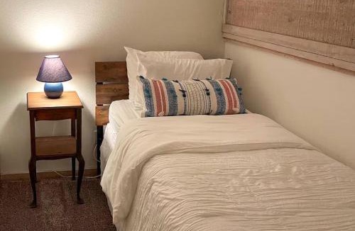 Shaver Lake House | 2 Mi to Dorabella Cove: Dog-Friendly Townhouse!