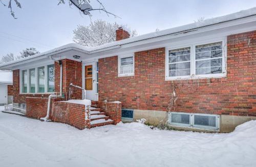 Rimrock House | 2 Mi to Downtown Billings! Charming Family Home
