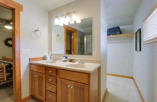 Estes Park House | 2 Mi to Downtown: Home w/Hot Tub in Estes Park!
