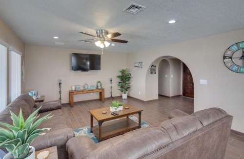 Lake Havasu City House | 2 Mi to Lake Havasu: Private Oasis w/Pool & Views