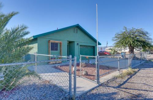 Bullhead City House | 2 Mi to Rotary Park! Pet-Friendly Home w/Fire Pit