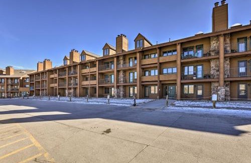 Granby Apartment | 2 Mi to Skiing: Studio w/Pool Access in Granby!