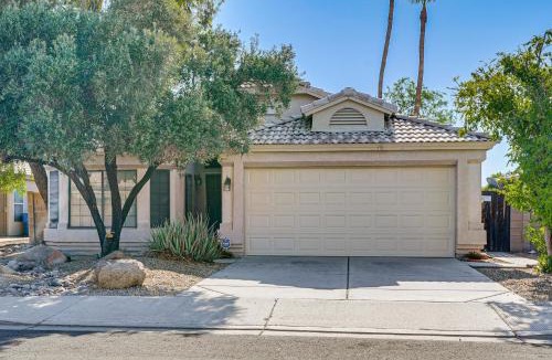 Surprise House | 2 Mi to Surprise Stadium! Dog-Friendly Home, Pool