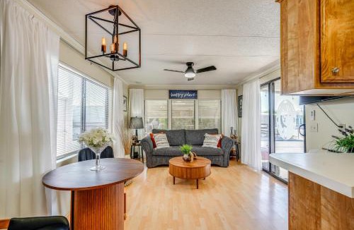 East Mesa House | 2 Patios & Fairway Views! Mesa Golf Resort Escape