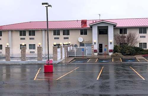 Cedar City Hotel | 2-Star Hotel ∙ Americas Best Value Inn Cedar City