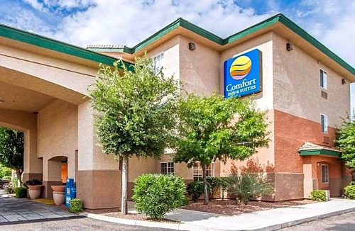 Sierra Vista Hotel | 2-Star Hotel ∙ Comfort Inn & Suites Sierra Vista near Ft Huachuca