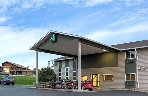 Spearfish Hotel | 2-Star Hotel ∙ Quality Inn Spearfish