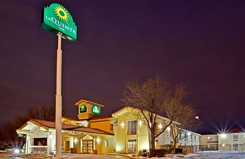 North Central Omaha Hotel | 2-Star Hotel ∙ La Quinta Inn by Wyndham Omaha West