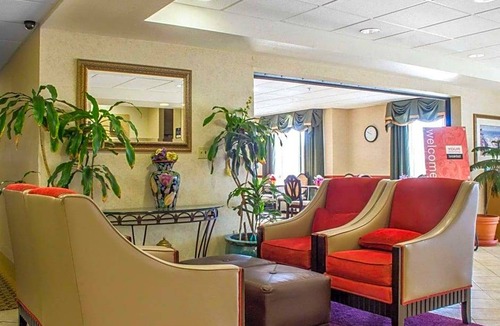 Green Valley Hotel | 2-Star Hotel ∙ Comfort Inn Green Valley I-19