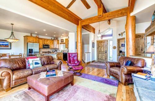 Pinebrook House | 2-story duplex in great location with private balcony mountain views fireplace
