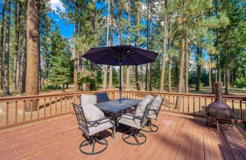 Sloat House | 200 Acres, River Access: 'Feather House' in NorCal