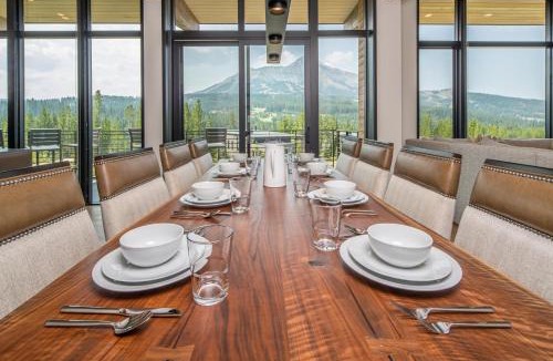 Big Sky Apartment | 202 LakeLodge