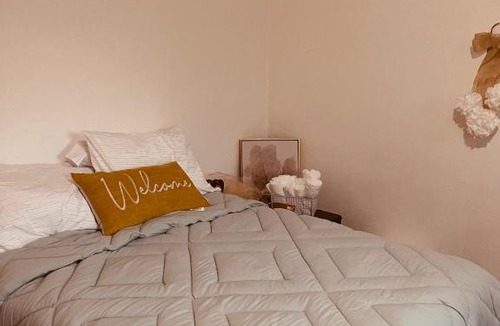Edgewood Hostel | 202DC Live Stay