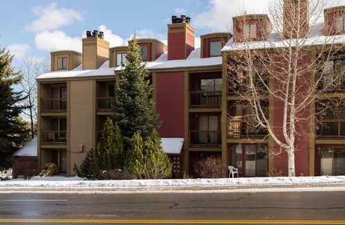 North Park City Apartment | #212 1br Condo Across from PC Resort