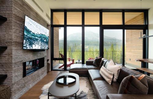Big Sky Apartment | 225 LakeLodge