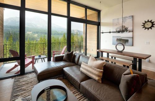 Big Sky Apartment | 225 LakeLodge