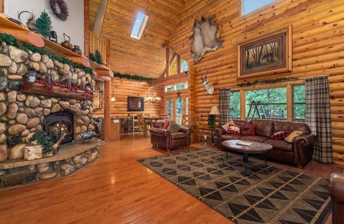 Carriage Hills House | 230 m² House ∙ 4 bedrooms ∙ 8 guests
