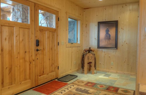 Estes Park Cabin | 265 m² Cabin ∙ 4 bedrooms ∙ 8 guests