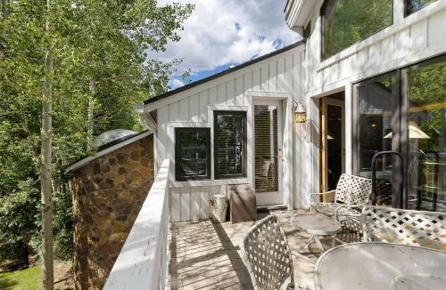 Mountain House Apartment | 2708 Chateaux DMont condo