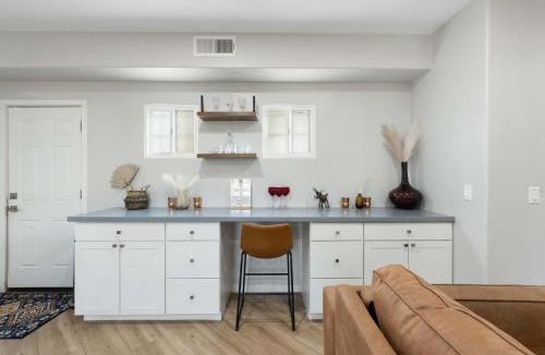 Carefree House | 2BR Stylish Desert Casita with Workspace Mtn Views