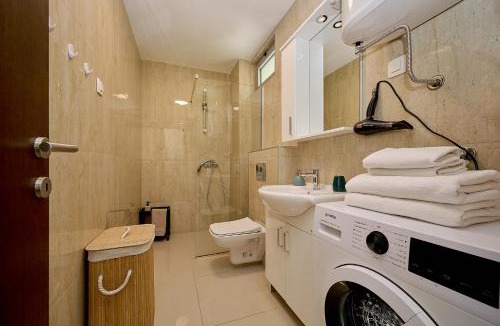 Dobrota Apartment | 2montenegro VISTA Apartments