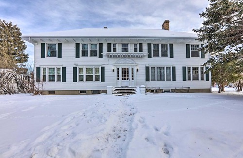 Dillon Apartment | 2nd-Floor Dillon Apt - Near University & Fishing!