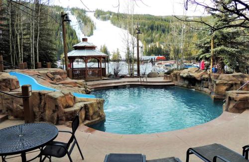 River Run Apartment | 3 Bedroom Mountain View Condo In River Run Village Just 75 Yards From The Summit Express Gondola
