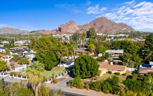 Hacienda Granada House | 3 Br Paradise Pool Hot Tub Fire Pit Ping Pong