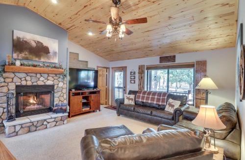 Show Low House | 3 Mi to Fool Hollow Lake: Cozy Cabin w/Fire Pit