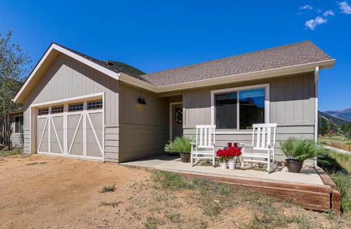 Estes Park House | 3 Mi to RMNP! Mtn-View Retreat in Estes Park