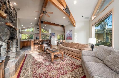 Sunriver House | 3 Mulligan