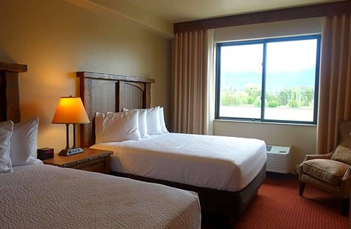 Kalispell Hotel | 3-Star Hotel ∙ Glacier International Lodge