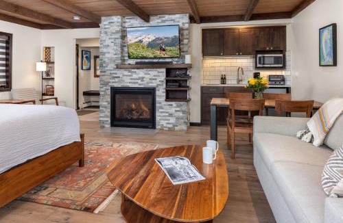 Snowmass Village Apartment | 300 Carriage Way