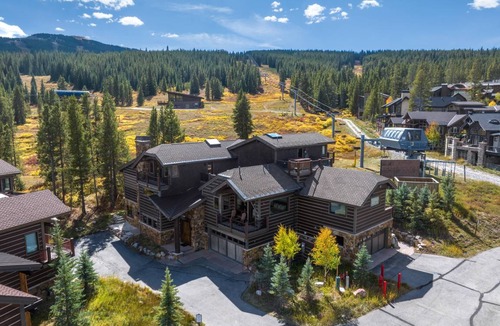 Copper Mountain House | 340 m² House ∙ 4 bedrooms ∙ 12 guests